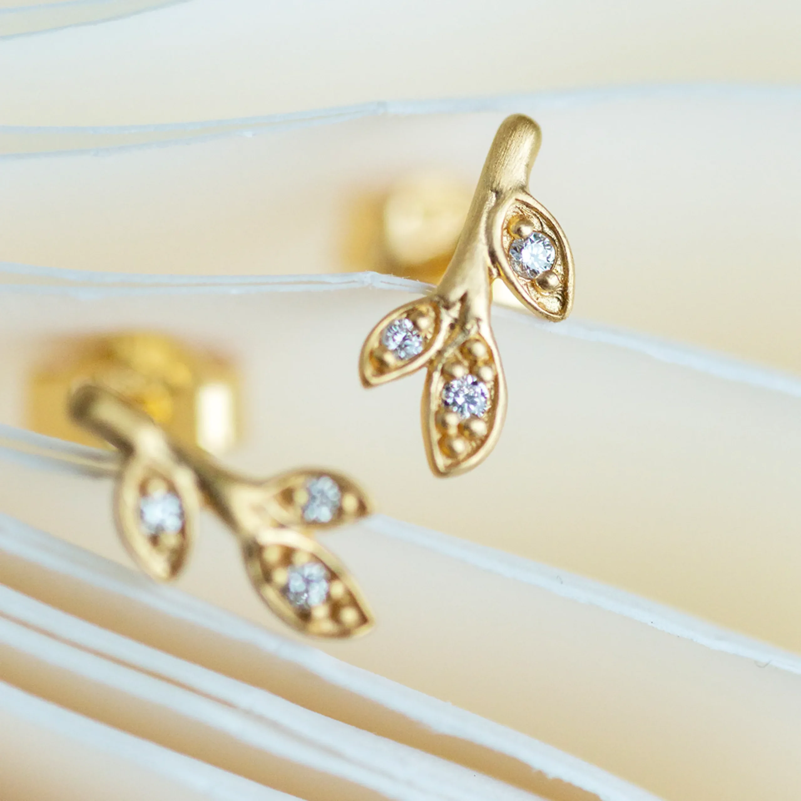 byBiehl® Danmark Diamantøreringe|Guldøreringe<Fine Jungle Ivy Sparkle Leaf Ørestikker