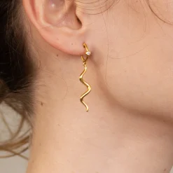 byBiehl® Danmark Guldøreringe<Wave Mini Hoop lyserød